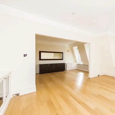 Rent this 3 bed apartment on Bryanston Court (flats 55-120) in Seymour Place, London