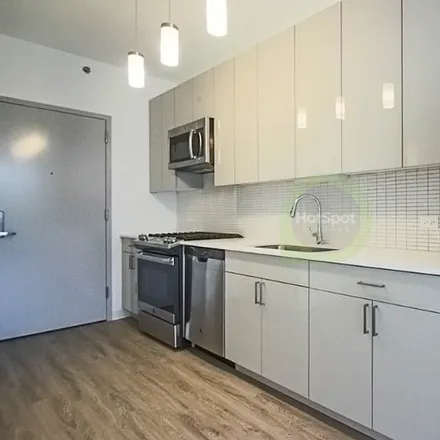 Rent this 1 bed condo on 399 S. Halsted