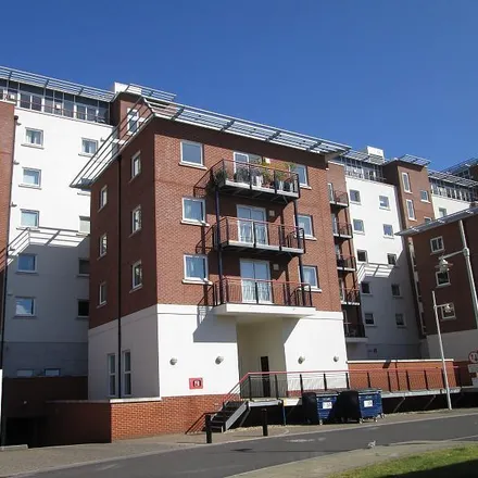 Rent this 2 bed apartment on Gunwharf Quays in Bedeck, Portsmouth