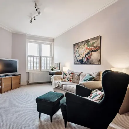 Rent this 1 bed apartment on Prince of Wales Mansions in Prince of Wales Drive, London