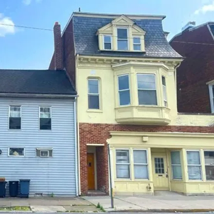 Buy this 1 bed house on 678 West Market Street in York, PA 17401