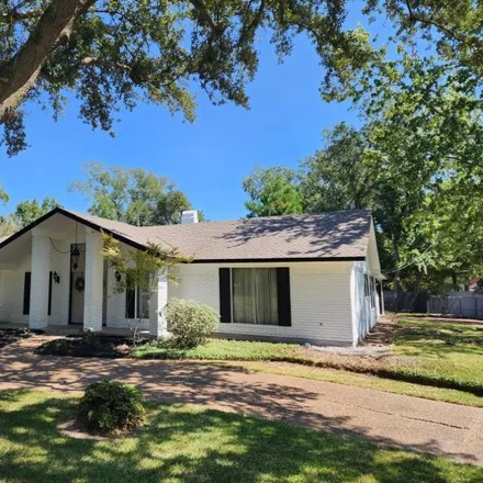 Image 2 - 590 Goodhue Road, Caldwood, Beaumont, TX 77706, USA - House for sale
