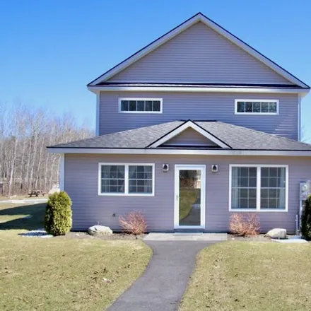Buy this 3 bed house on 989 Lewiston Road in New Gloucester, Cumberland