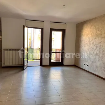 Image 3 - Via Legione Ceccopieri, 26100 Cremona CR, Italy - Apartment for rent