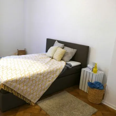 Rent this 3 bed room on Edelweißstraße 4 in 81541 Munich, Germany