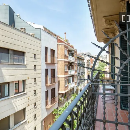 Image 5 - Carrer de Bonaplata, 51, 08034 Barcelona, Spain - Apartment for rent