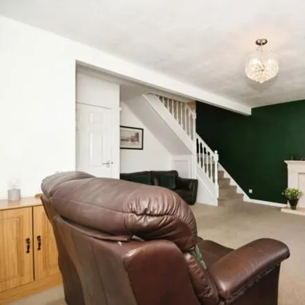 Image 3 - 33 Chancet Wood View, Sheffield, S8 7TS, United Kingdom - House for sale