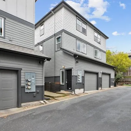 Buy this 2 bed condo on 6716 North Pittsburg Avenue in Portland, OR 97203