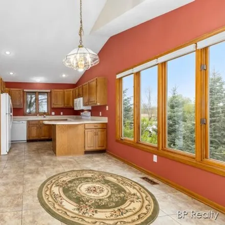 Image 5 - 6278 Springmont Drive, Georgetown Charter Township, MI 49426, USA - Condo for sale