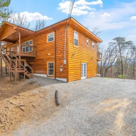 Image 3 - 833 Lloyd Huskey Road, Henderson Springs, Pigeon Forge, TN 37863, USA - House for sale