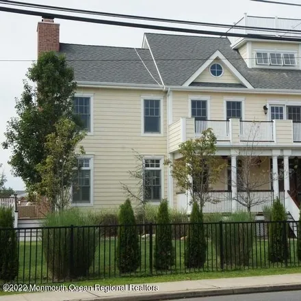 Image 1 - 18 Riverdale Avenue, Monmouth Beach, Monmouth County, NJ 07750, USA - House for rent
