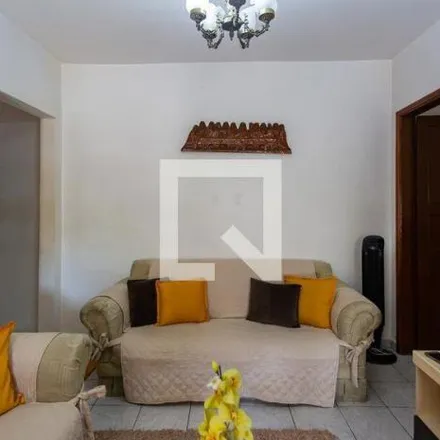 Buy this 2 bed house on Avenida Julio de Mesquita in Jardim Bela Vista, Osasco - SP