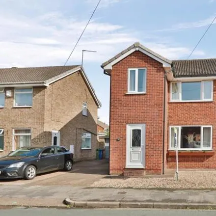 Buy this 3 bed duplex on St Annes Drive in Cottingham, HU16 4QL