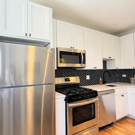 Rent this 1 bed apartment on 656 W Wrightwood Ave