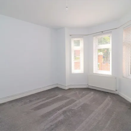 Rent this 1 bed apartment on 72 Radstock Road in Southampton, SO19 2HR