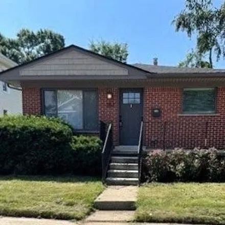 Rent this 3 bed house on 353 W Hudson Ave in Madison Heights, Michigan