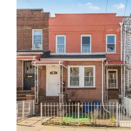 Buy this 3 bed house on 936 East 221st Street in New York, NY 10469