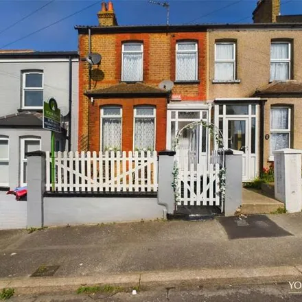 Buy this 4 bed townhouse on Hengist Avenue in East Cliftonville, Margate
