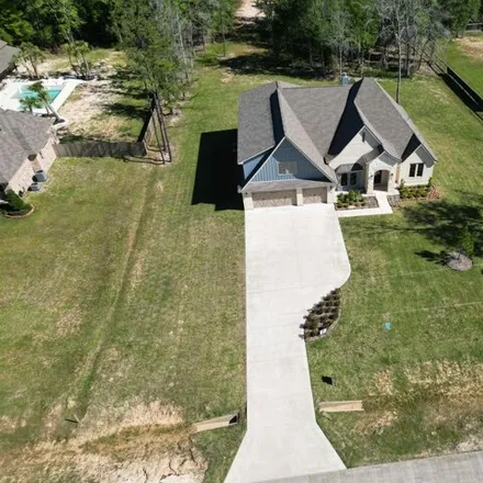 Buy this 5 bed house on unnamed road in Hardin County, TX 77709