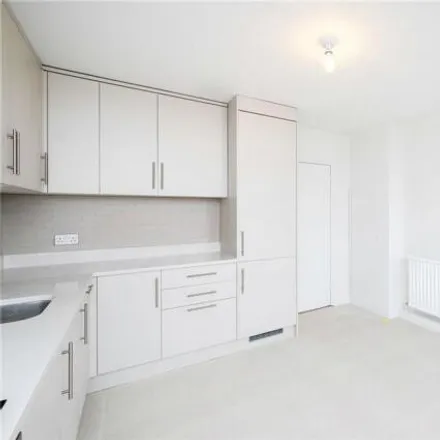 Image 7 - Peregrine House, Hall Street, London, EC1V 7AL, United Kingdom - Room for rent