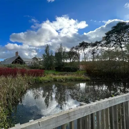 Image 7 - Deepcut Village Dental Practice, Deepcut Bridge Road, Surrey Heath, GU16 6SD, United Kingdom - Apartment for sale