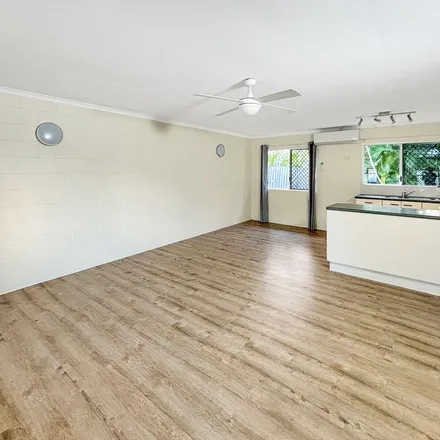 Image 6 - 1 Torokina Street, Trinity Beach QLD 4879, Australia - Apartment for rent