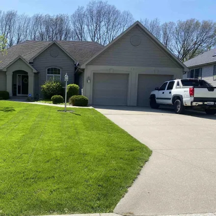 Buy this 6 bed house on 509 Horizon Drive in Middlebury, Elkhart County