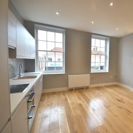 Rent this 2 bed apartment on Favorite in High Street, Ivy Chimneys