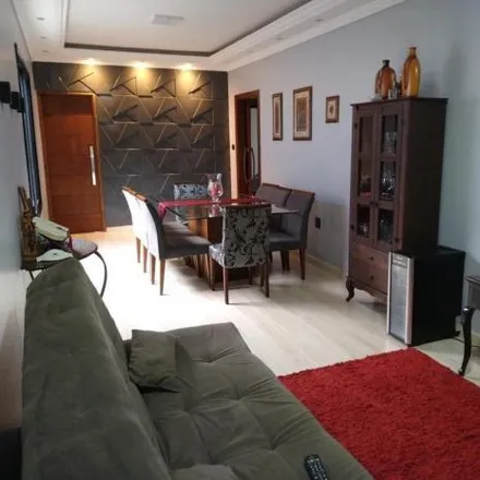 Buy this 4 bed house on Avenida Belarmino Cotta Pacheco in Segismundo Pereira, Uberlândia - MG