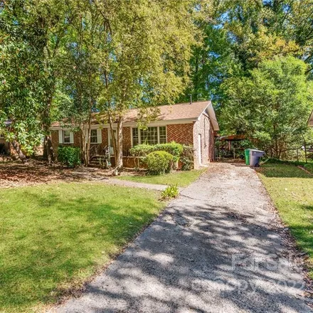 Image 2 - 4725 Fireside Drive, Charlotte, NC 28213, USA - House for sale