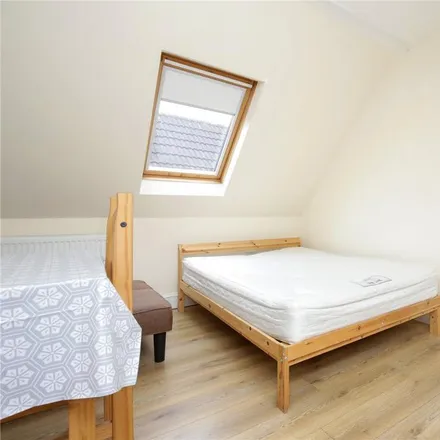 Image 4 - Horyaal Fine Tutors, Seven Sisters Road, South Tottenham, London, N15 6JH, United Kingdom - Apartment for rent