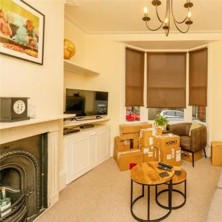 Image 4 - York Grove, Brighton, East Sussex, Bn1 - Apartment for sale