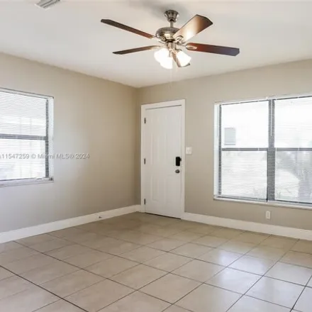 Image 4 - 960 Arizona Avenue, Melrose Park, Fort Lauderdale, FL 33312, USA - House for rent