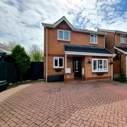 Buy this 3 bed house on Llys Pentre in Broadlands, CF31 5DY