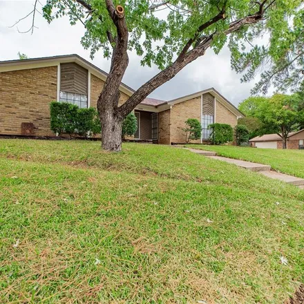 Image 2 - 3500 Leighton Drive, Arlington, TX 76015, USA - House for rent