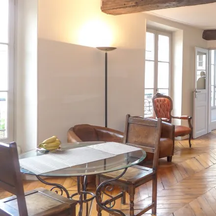 Rent this 2 bed apartment on 16 Rue Rollin in 75005 Paris, France