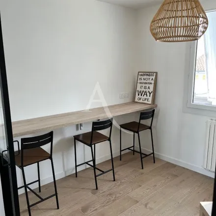 Rent this 6 bed apartment on Les Grenouilles in Place Napoléon, 85000 La Roche-sur-Yon