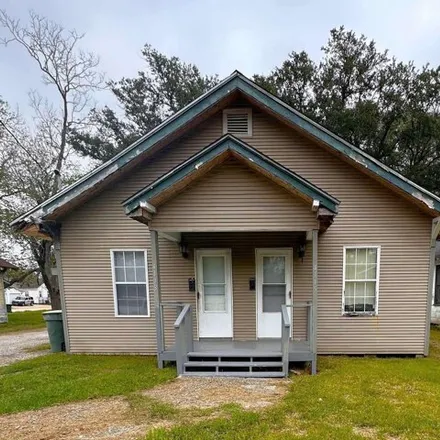 Rent this 2 bed house on 1301 Lavaca Street in Beaumont, TX 77705