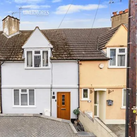 Buy this 3 bed townhouse on Green Walk in London, DA1 4JP