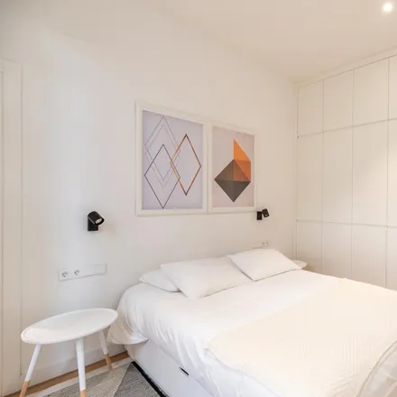 Rent this 2 bed apartment on Carrer de Muntaner in 420, 08001 Barcelona