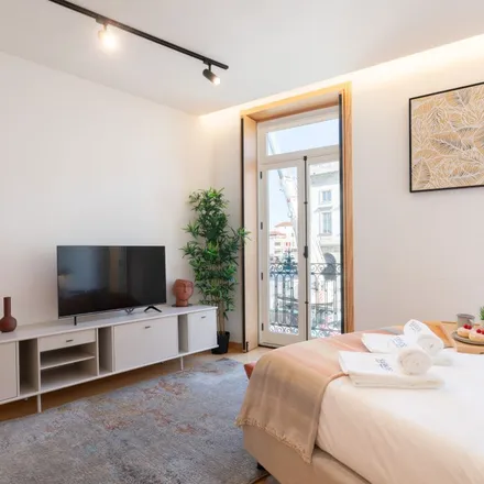 Rent this 1 bed apartment on Tipografia do Carmo in Praça de Parada Leitão, 4050-456 Porto