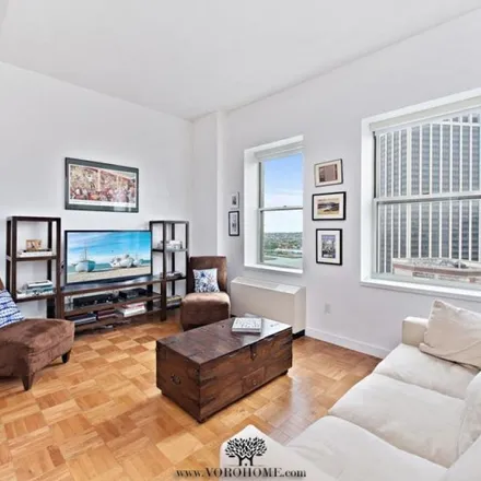 Rent this 4 bed apartment on 20 Exchange Place in New York, NY 10004