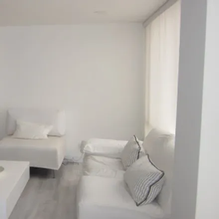 Buy this 3 bed apartment on Petrobras in Avenida Carrera 9, Usaquén