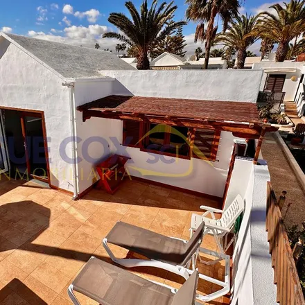 Buy this 2 bed house on Avenida Del Mar