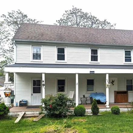 Image 1 - 445 Main Street, Maurice River Township, Cumberland County, NJ 08327, USA - House for sale