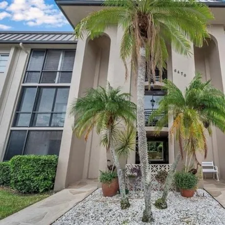 Rent this 2 bed condo on 6475 Hollywood Boulevard in Sarasota County, FL 34231