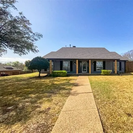 Buy this 3 bed house on 2807 Harpers Ferry Lane in Centerville, Garland