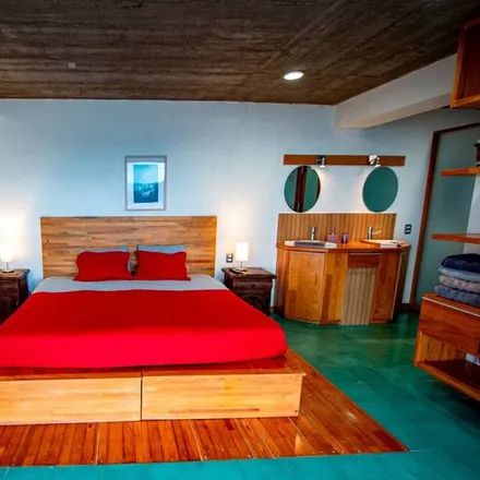 Rent this 2 bed house on Avenida Valle De Oaxaca in Colonia México 68, 53200 Naucalpan de Juárez