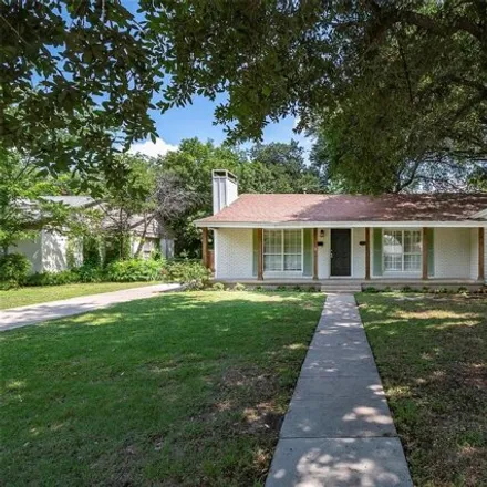 Buy this 5 bed house on 3512 Corto Ave in Fort Worth, Texas