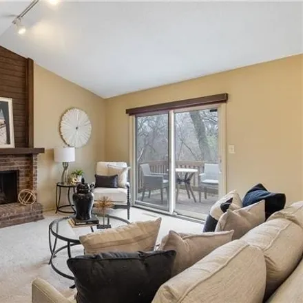 Image 5 - Westgate Road, Overland Park, KS 66215, USA - House for sale